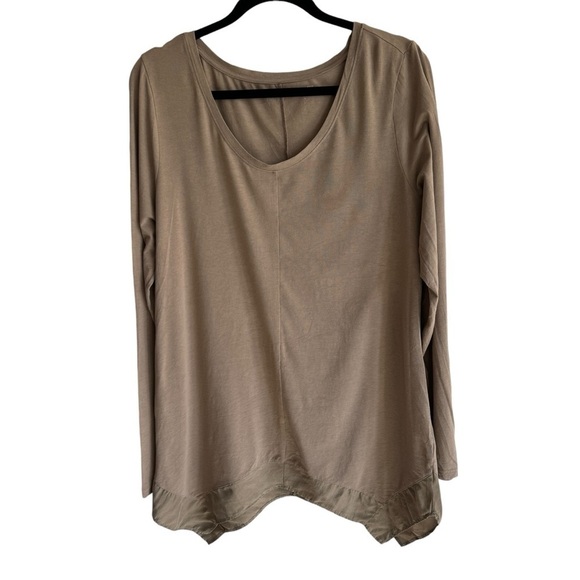 Garnet Hill Silk Trim Handkerchief Hem Tunic Top, Size L - Picture 1 of 7